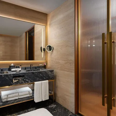 מלון Rixos Tersane 5*